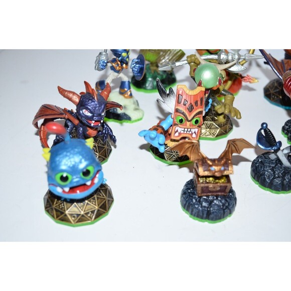 Skylanders Spyro's Adventure Figures Items Huge Lot - Picture 2 of 16